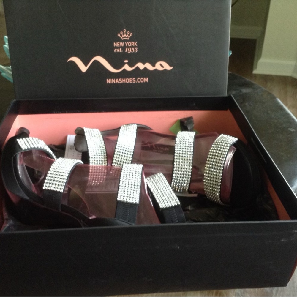Brand New Nina Bridget BlackSatin 4.5” heel